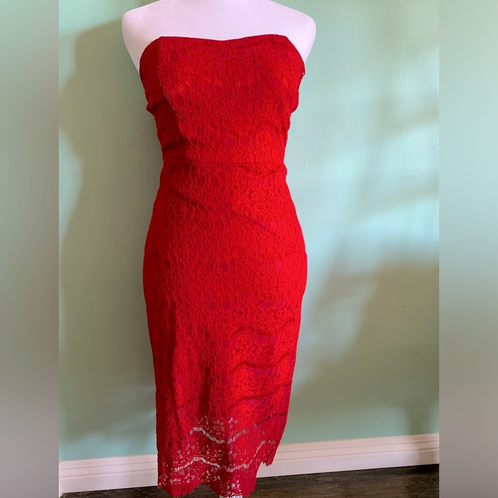 NWT Forever 21 Sweetheart Neckline Red Lace Dress